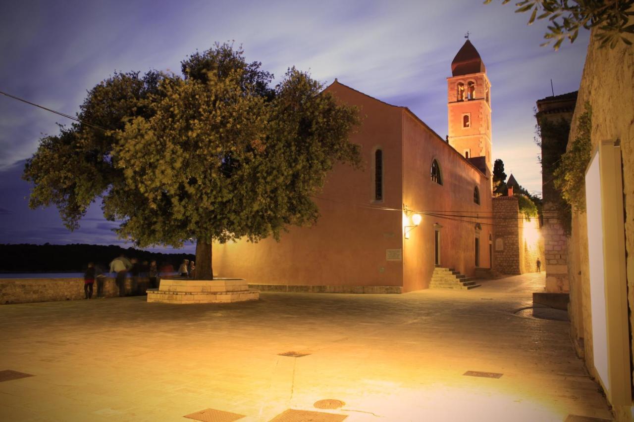 Arbe Downtown Apartment Rab Town Exterior foto